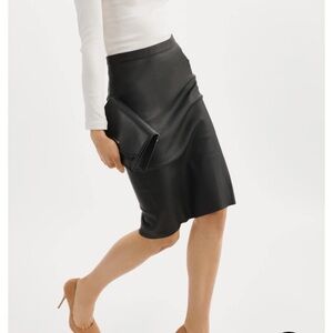 LAMARQUE Black Pencil Leather Skirt Size 6/38